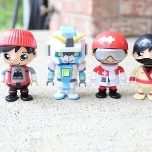 Ryans world figures lot of 4